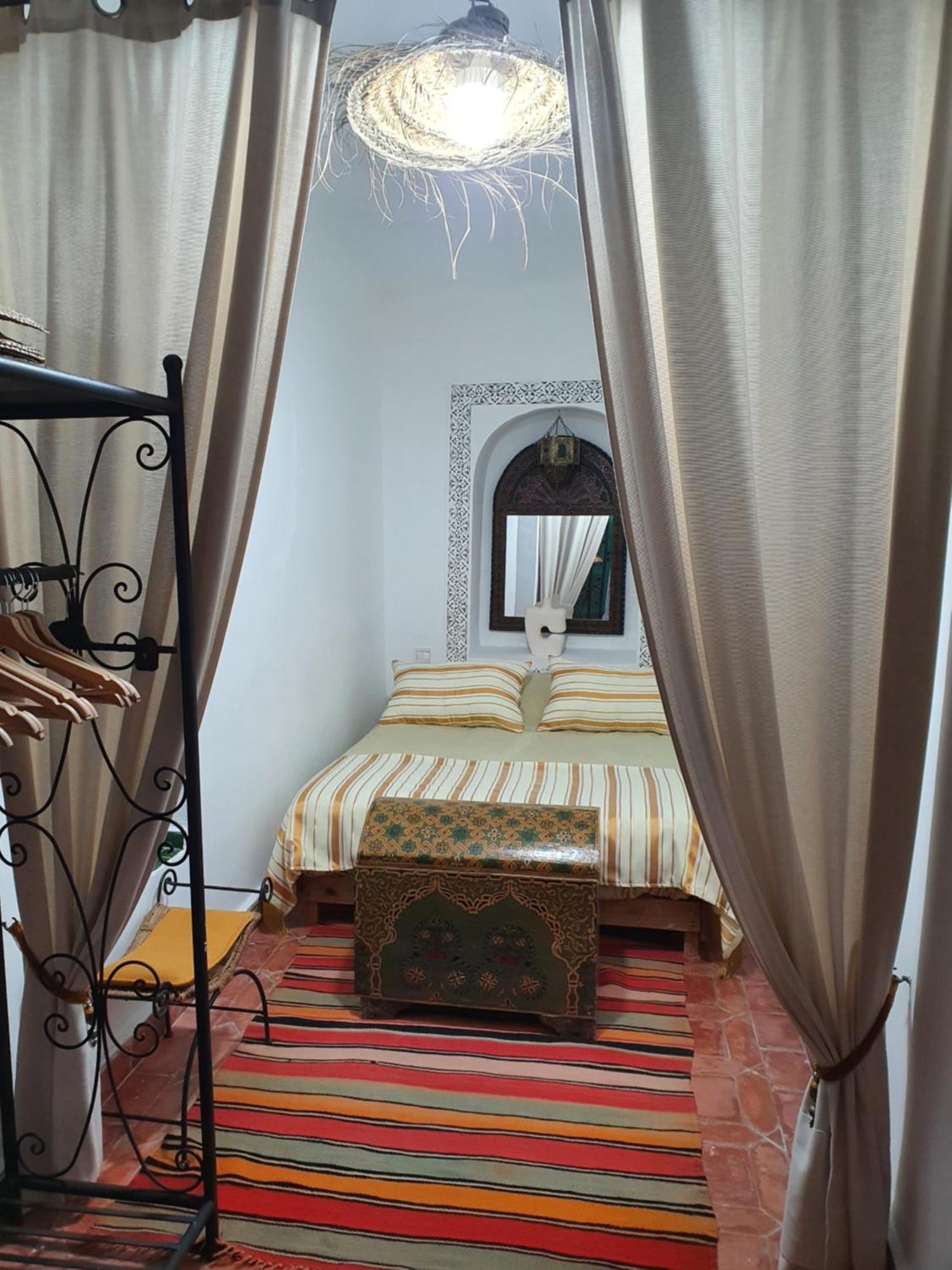 Dar Sarah-Mouassine-Marrakech, Riad Authentique Idealement Situe マラケシュ エクステリア 写真