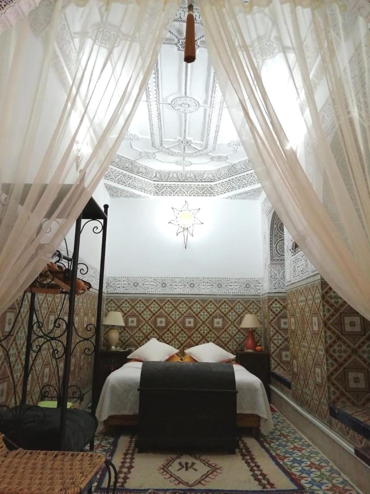 Dar Sarah-Mouassine-Marrakech, Riad Authentique Idealement Situe マラケシュ エクステリア 写真